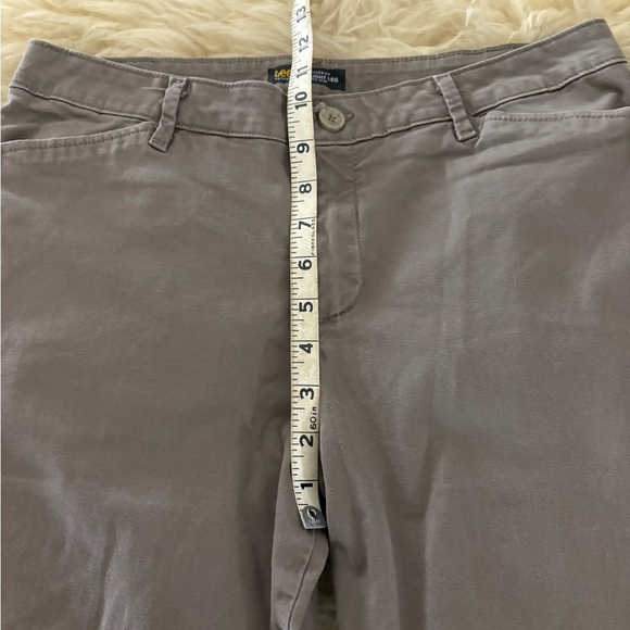 Lee Women's Khaki Relaxed Fit Straight Leg Pants - Picture 4 of 7